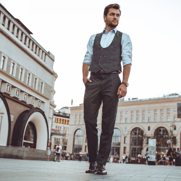 Ace the Smart-Casual Look: Polo Tees with Chinos for Men